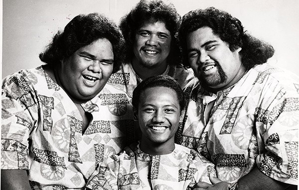 تصویری از گروه موسیقی پسرانِ ماکاها از هاوایی